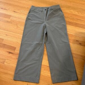 lululemon athletica Women's Gray Straight Leg Pants
